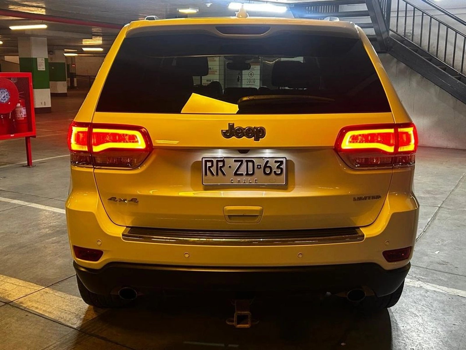 Jeep GRAND CHEROKEE 3.6 LIMITED 4X4 AT 5P 2022 - Imagen 5 de 20