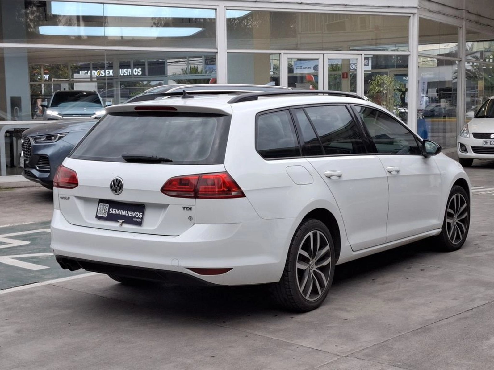 VOLKSWAGEN GOLF 2.0 GTI DSG AT 2017 - Imagen 6 de 20