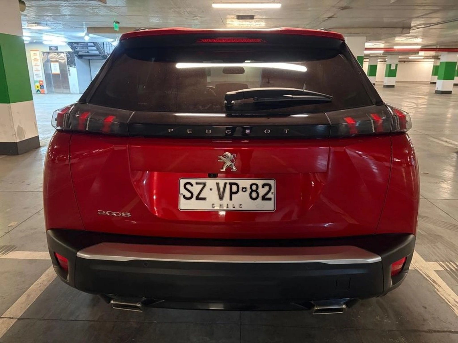 Peugeot 2008 ALLURE PACK 130 EAT8 1.2 AUT 2023 - Foto 5 de 17