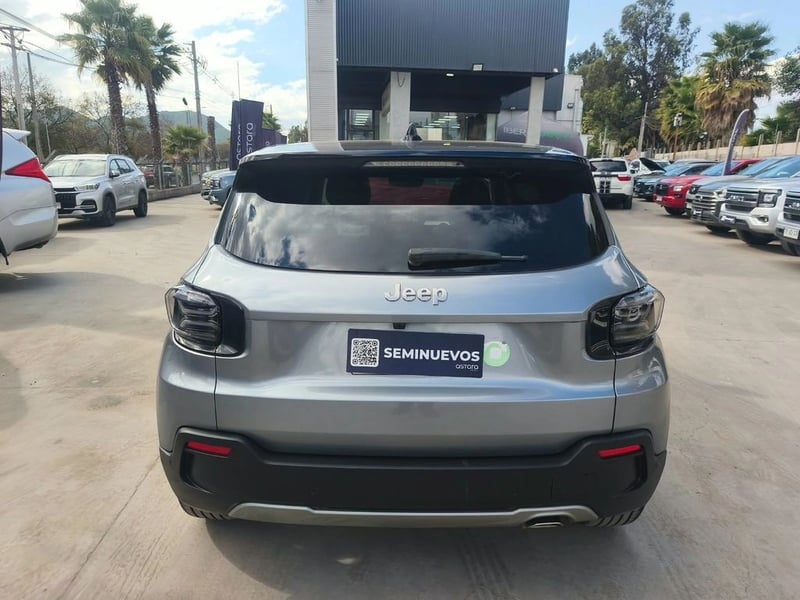 Jeep AVENGER SUMMIT 1.2 HEV 2025 - Imagen 5 de 18