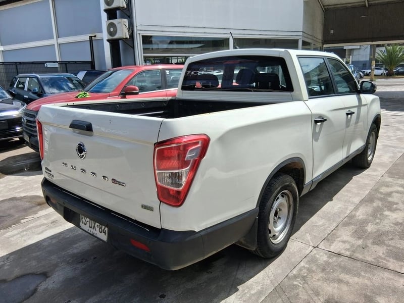 SsangYong GRAND MUSSO 2.2 GRAND LX TD DIESEL 2WD MT6 4P 2022 - Imagen 8 de 18