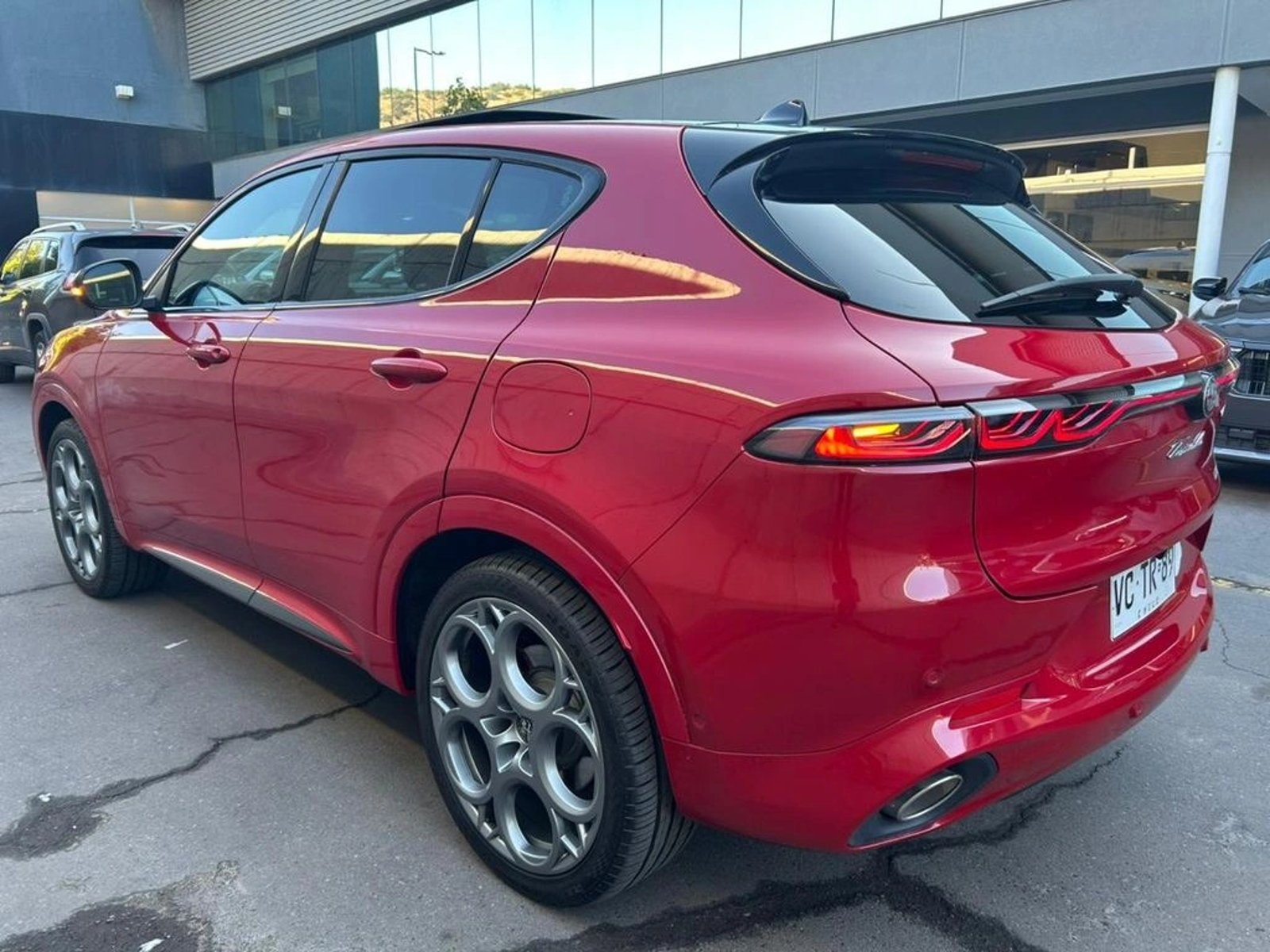 Alfa Romeo TONALE 1.3 TRIBUTO PHEV HYBRID 4X4 AT 5P 2025 - Foto 5 de 15