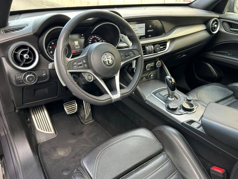 Alfa Romeo STELVIO 2.0 SUPER 280 CV 4X4 AT 5P 2020 - Imagen 10 de 15