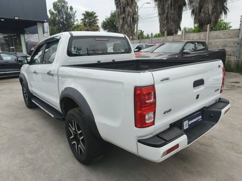 JAC T8 2.0 COMFORT MT 4X4 2022 - Imagen 7 de 20