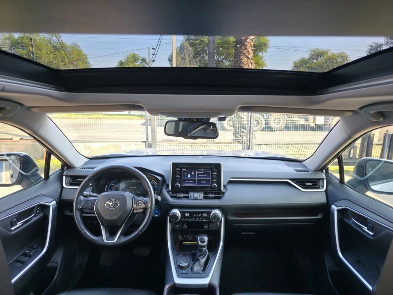 TOYOTA RAV4 2020 - Imagen 13 de 20