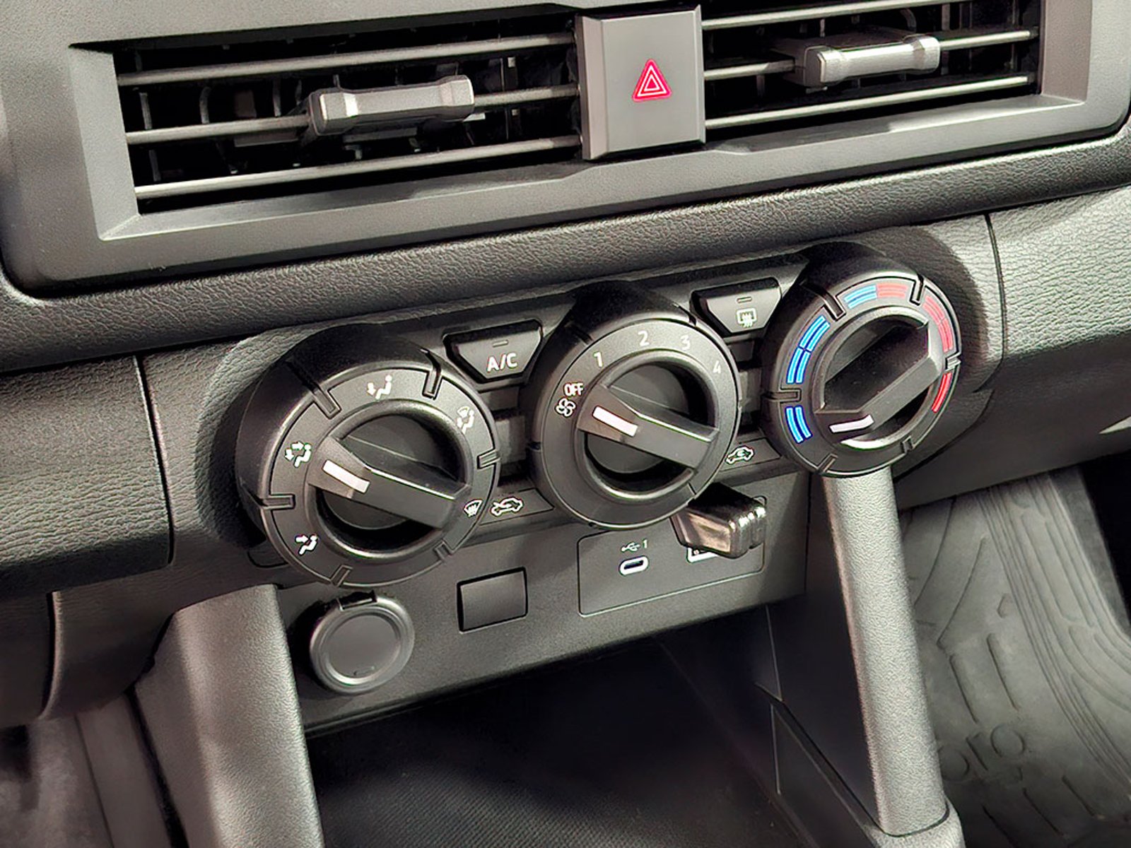 MITSUBISHI L200 2026 - Imagen 17 de 20