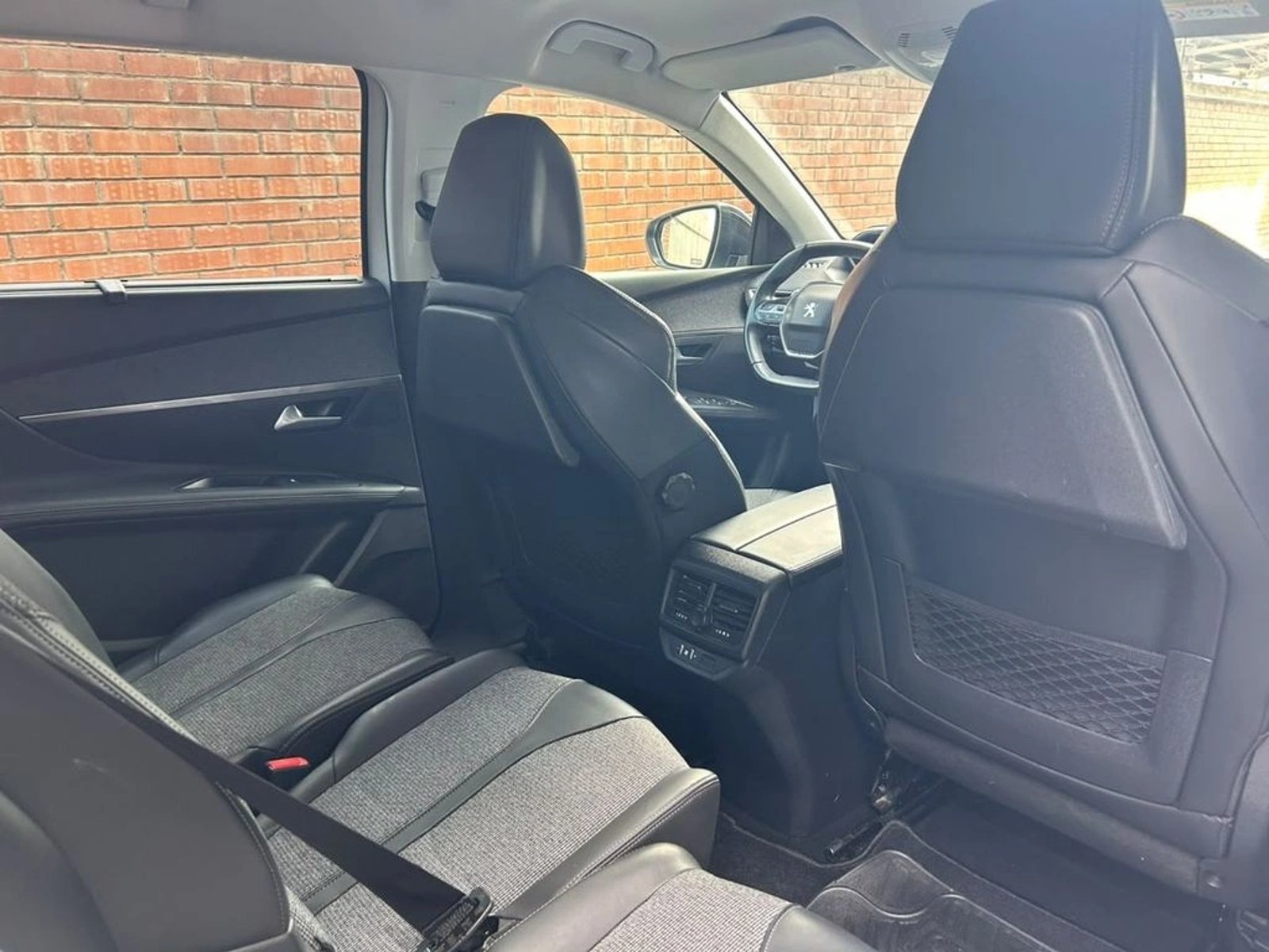 Peugeot 5008 1.6 ALLURE 4X2 THP 165 EAT6 5P 2020 - Foto 5 de 6