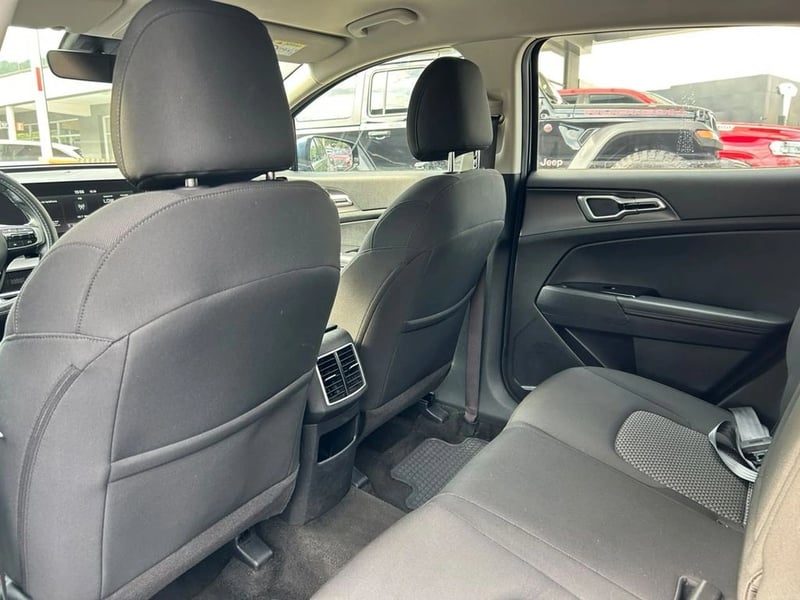 Kia SPORTAGE 2.0 EX DSL 2WD 8AT 5P 2022 - Imagen 8 de 16