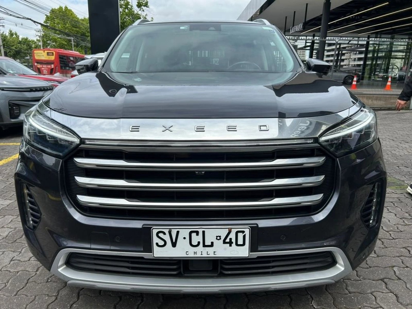 Exeed VX UNLIMITED AWD 2.0 TURBO DCT AUT 2023 - Foto 2 de 17