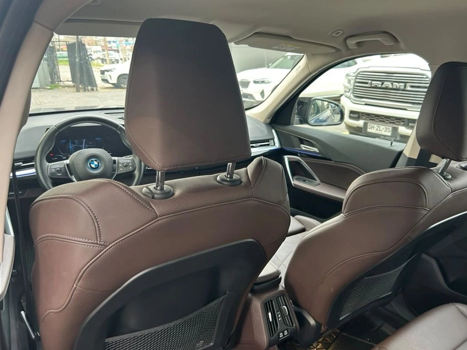 BMW IX1 0.0 XDRIVE40 SUITE AT 4X4 ELECTRICO 2023 - Imagen 10 de 16