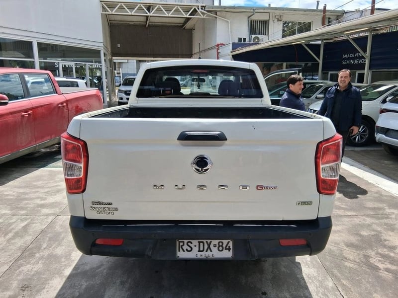 SsangYong GRAND MUSSO 2.2 GRAND LX TD DIESEL 2WD MT6 4P 2022 - Imagen 7 de 18