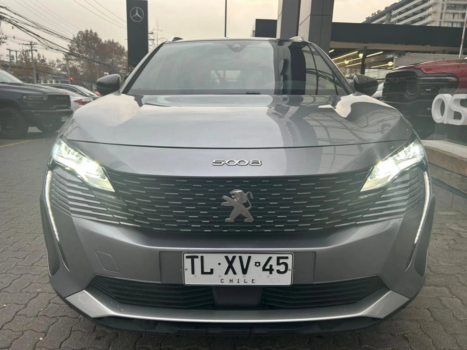 Peugeot 5008 1.5 ALLURE PACK BLUEHDI 130 EAT8 AT 2024 - Foto 3 de 17