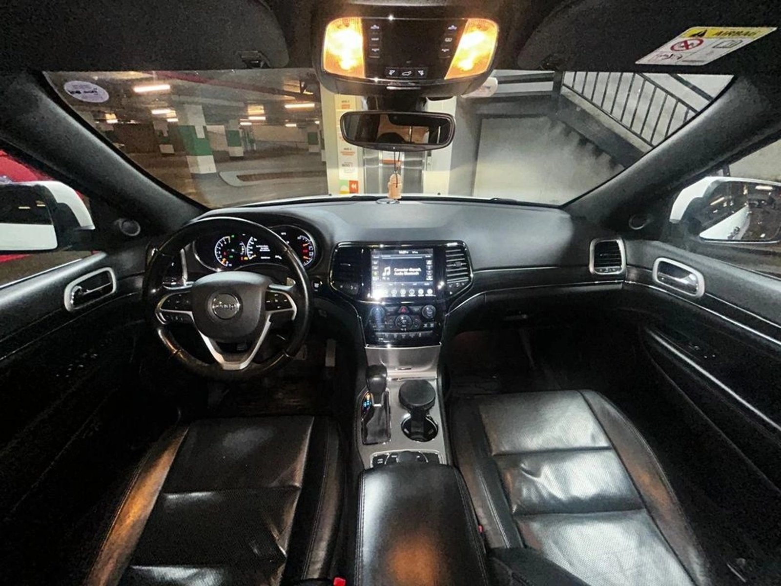 Jeep GRAND CHEROKEE 3.6 LIMITED 4X4 AT 5P 2022 - Imagen 13 de 20