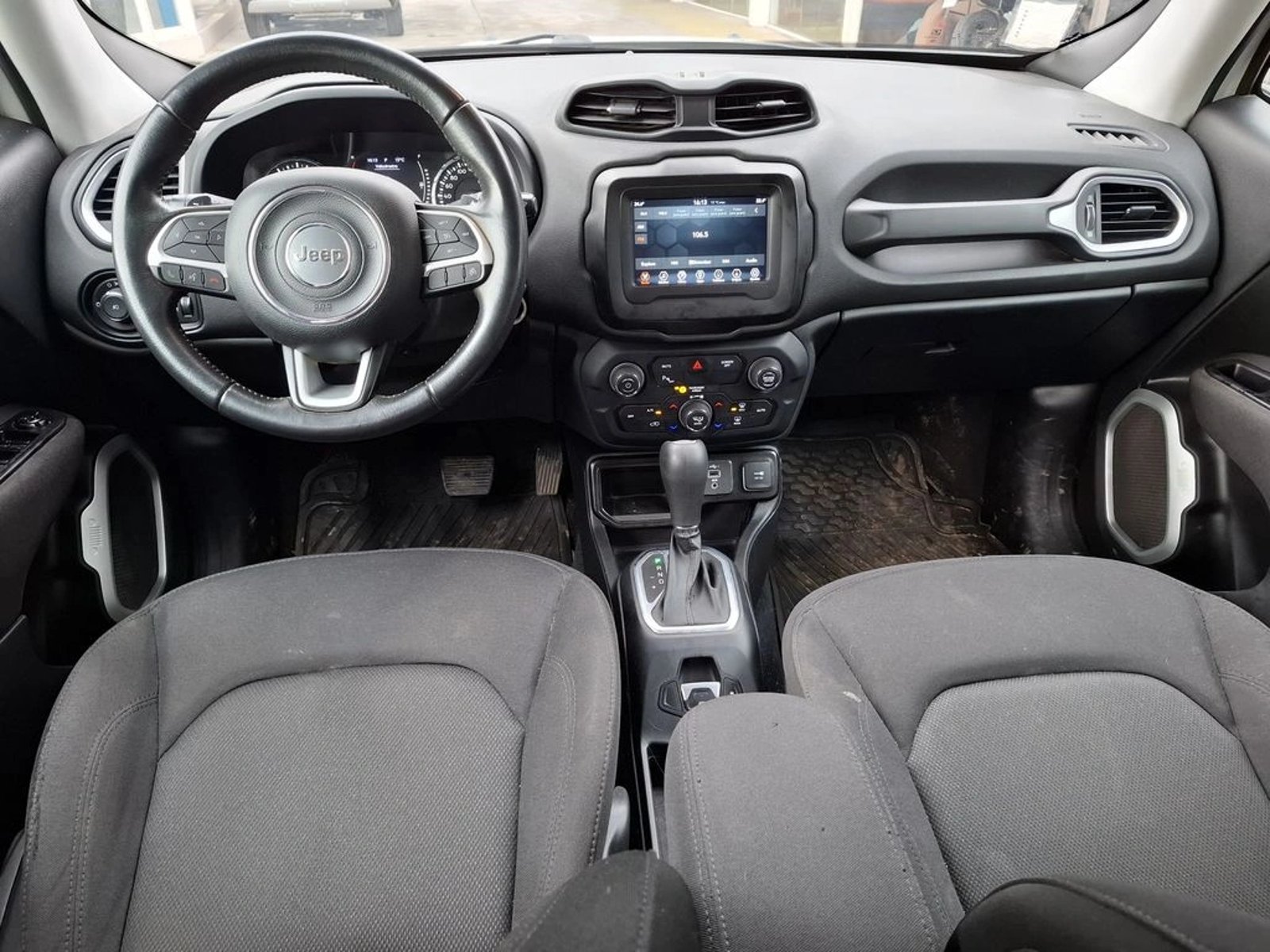 Jeep RENEGADE AT 1.8 2022 - Imagen 14 de 20