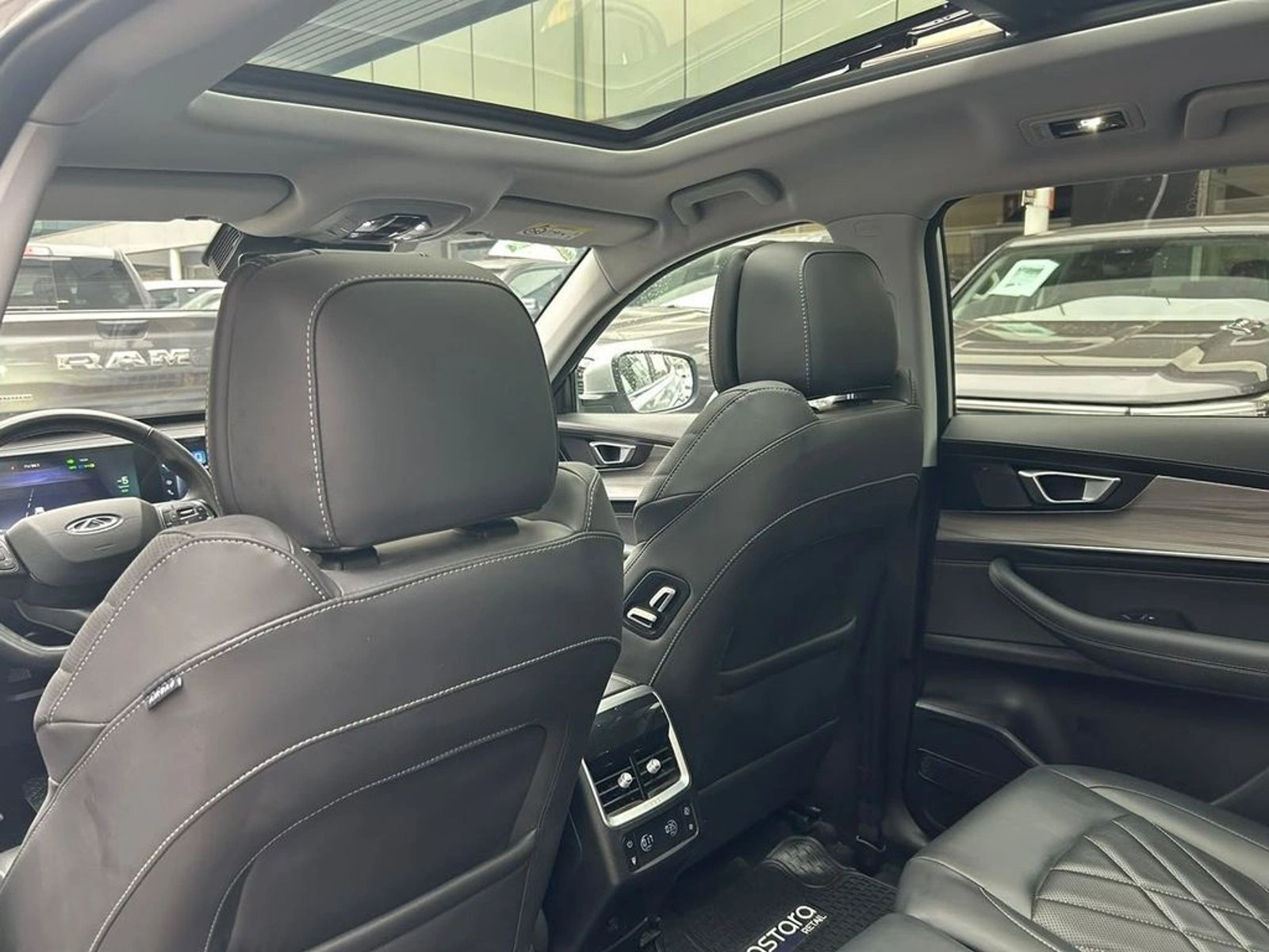 Chery TIGGO 8 PRO 1.5T PHEV HYBRID 4X2 AT 5P 2024 - Imagen 10 de 17