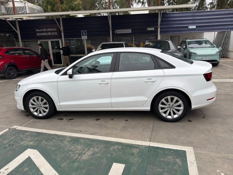 Audi A3 1.2 TFSI SEDAN MT 2016 - Imagen 9 de 20