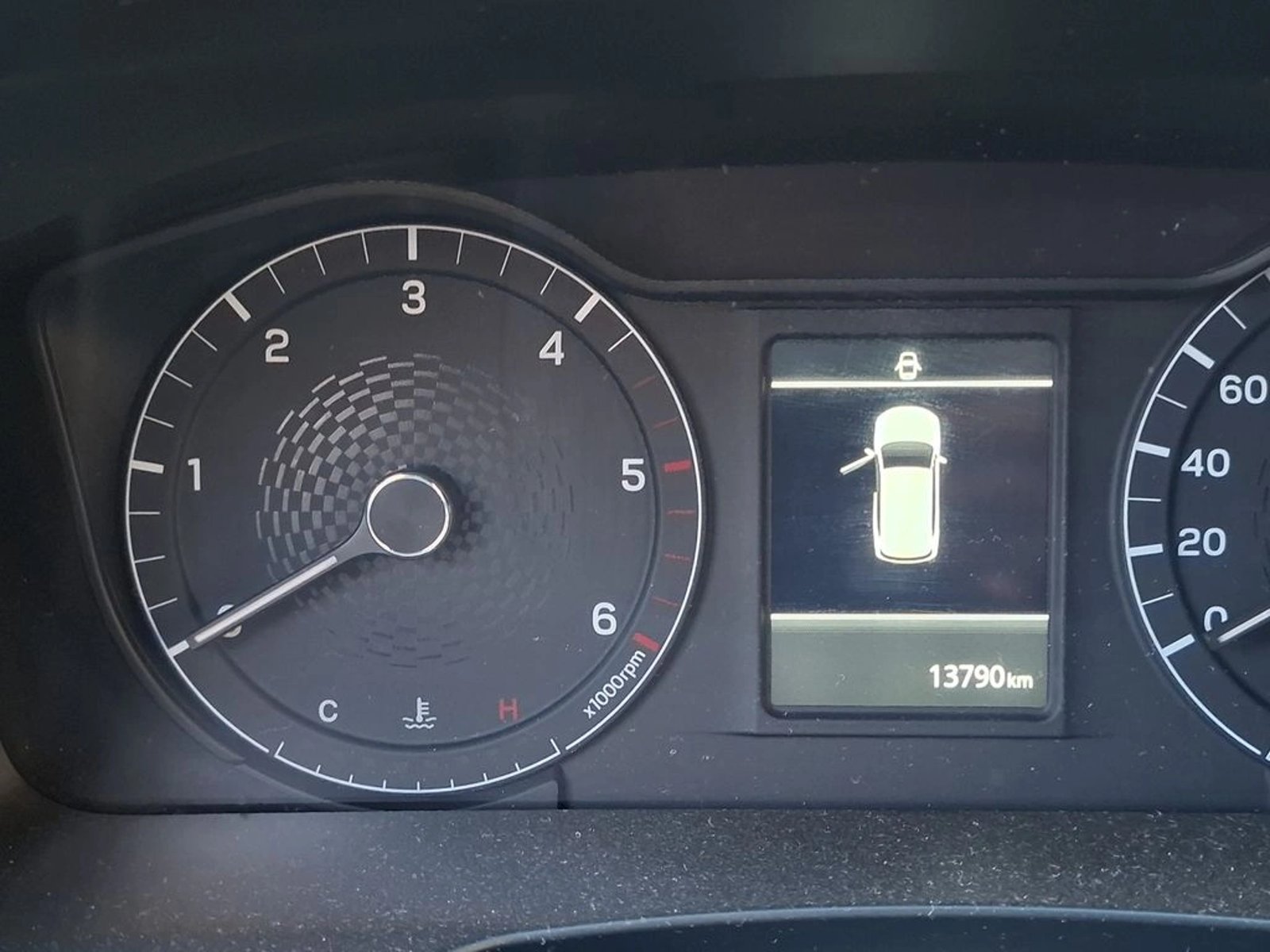 SSANGYONG MUSSO 2.2 TD GRAND LX DIESEL 2WD MT6 4P 2025 - Imagen 18 de 20