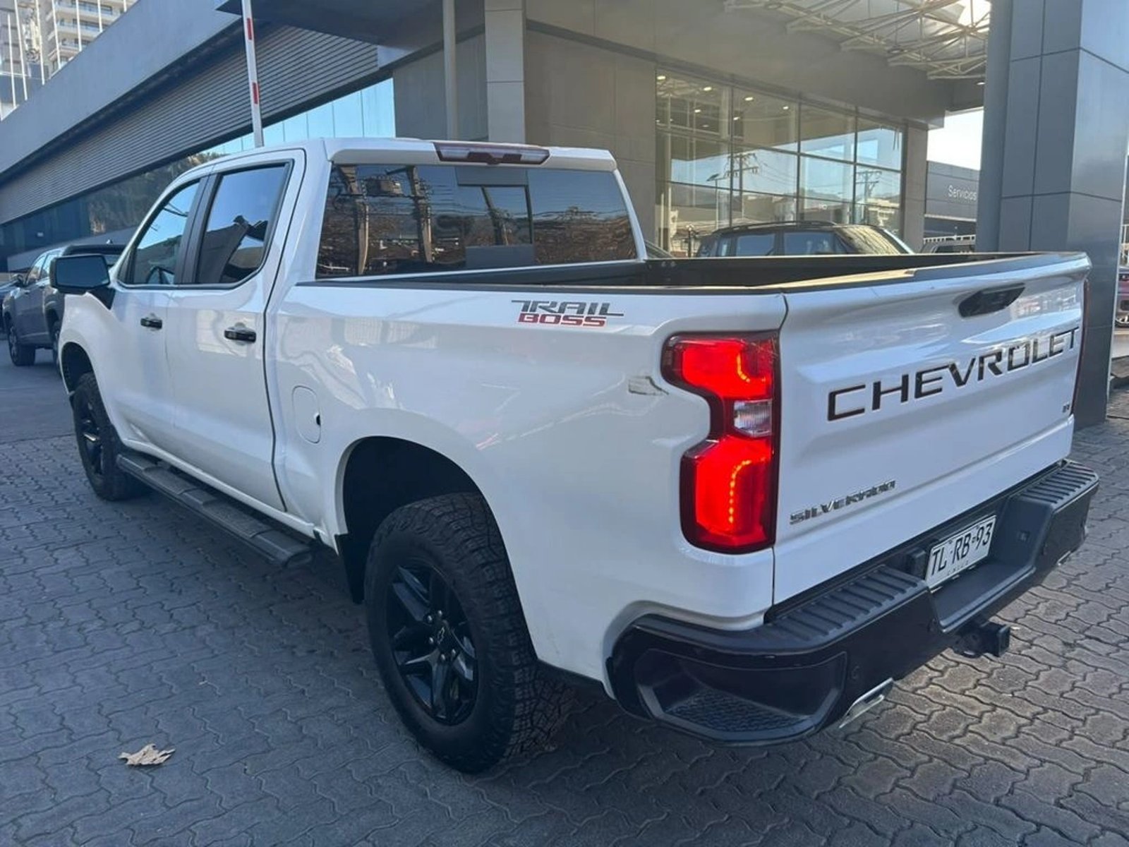 Chevrolet SILVERADO 6.2 ZR2 AT 4X4 2024 - Foto 5 de 16