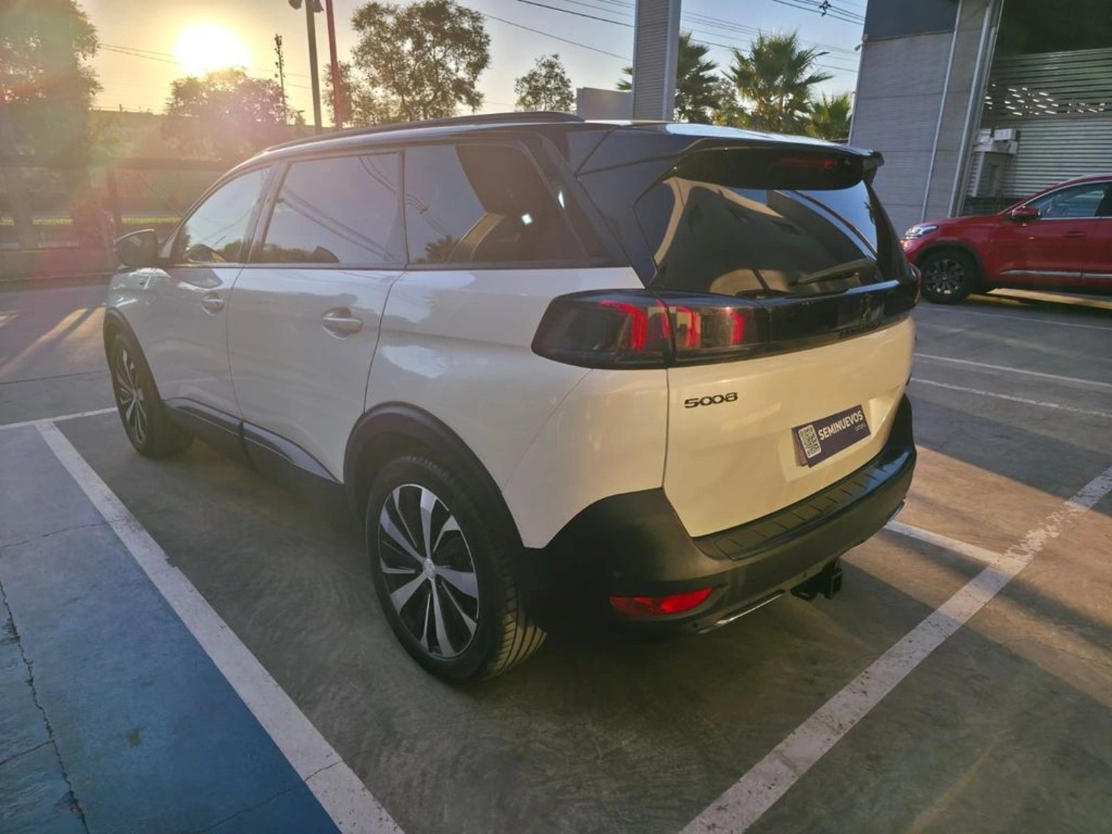 PEUGEOT 5008 2023 - Imagen 10 de 20