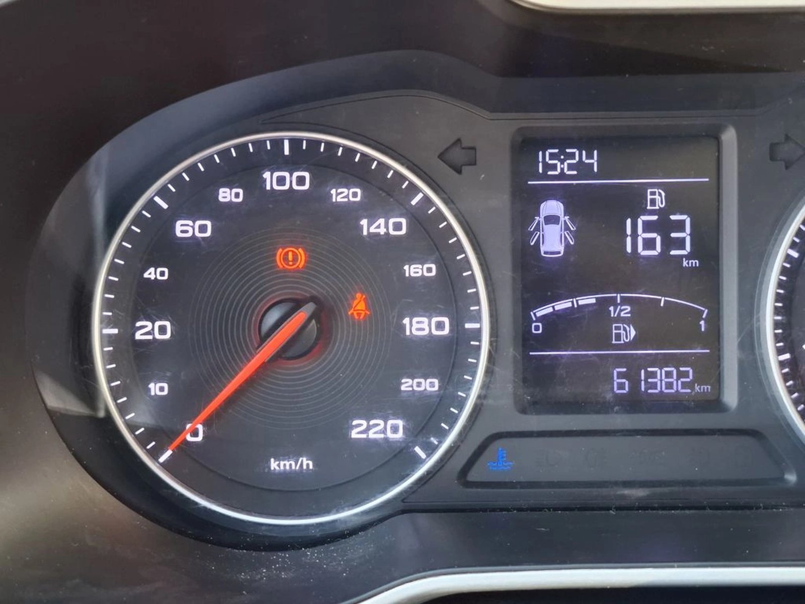MG ZS MT 1.5 2023 - Imagen 19 de 20