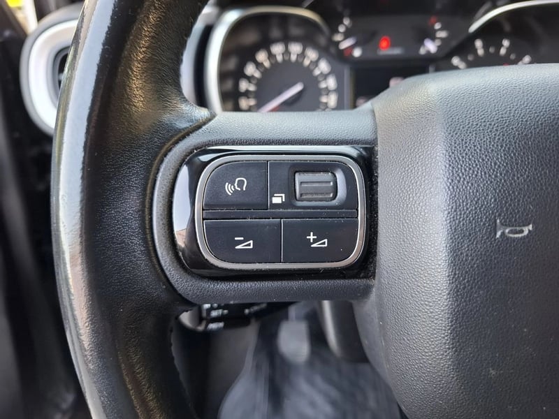 Citroën C3 1.5 LIVE BLUEHDI DIESEL 4X2 100 SS BVM HB MT 5P 2021 - Imagen 17 de 20