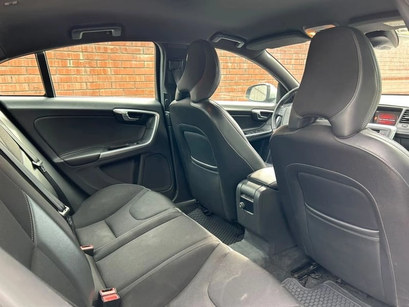 Volvo S60 T3 COMFORT AT 2019 - Imagen 8 de 16