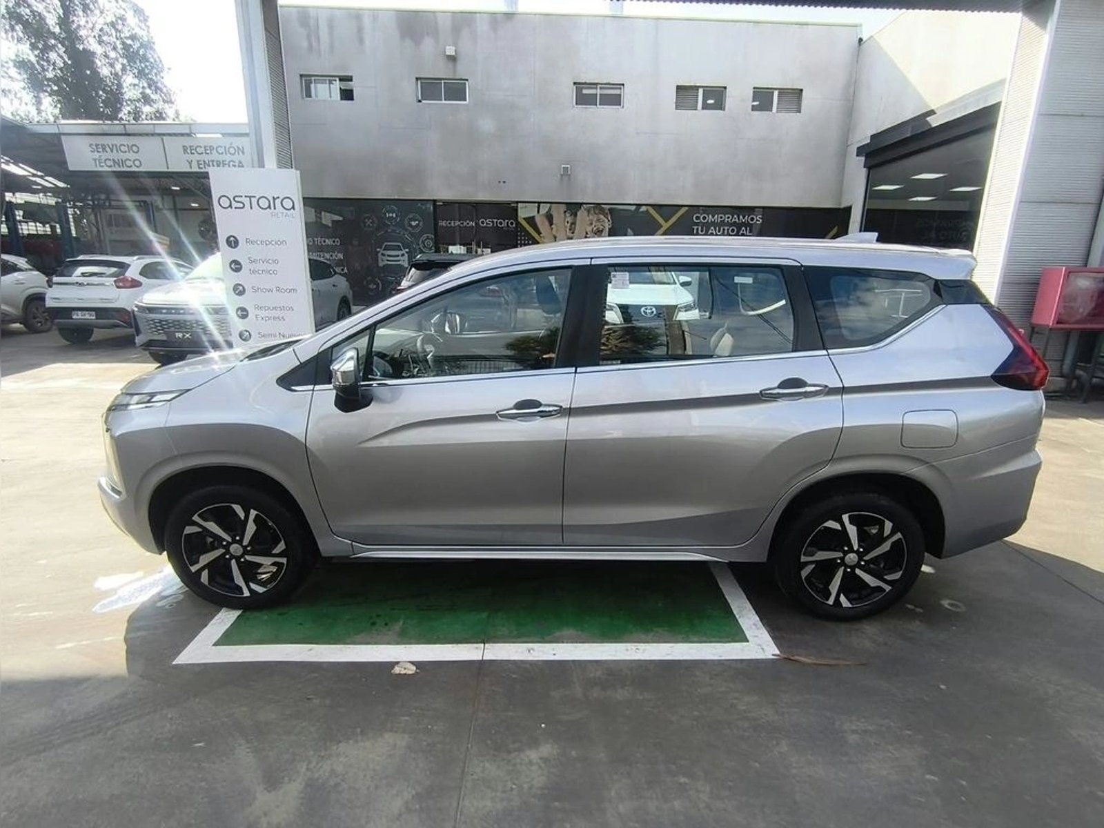 Mitsubishi XPANDER GLX 1.5 AUT 2024 - Imagen 9 de 20