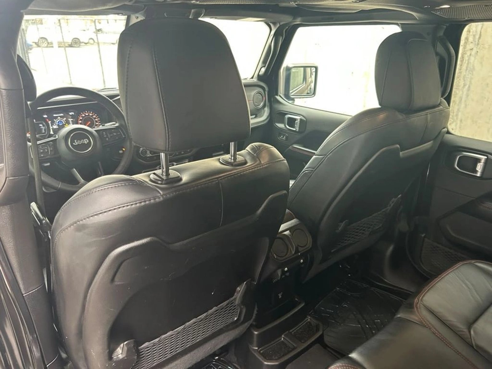 Jeep WRANGLER 2.0 T SAHARA AT 4X4 2025 - Imagen 12 de 14