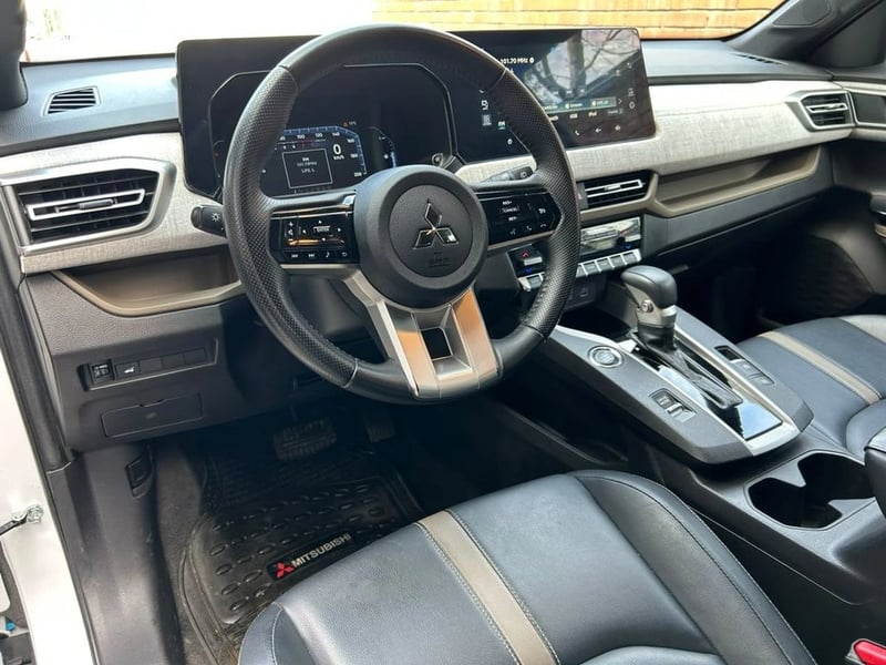 Mitsubishi OUTLANDER SPORT GLS 1.5 AUT 2025 - Imagen 10 de 16