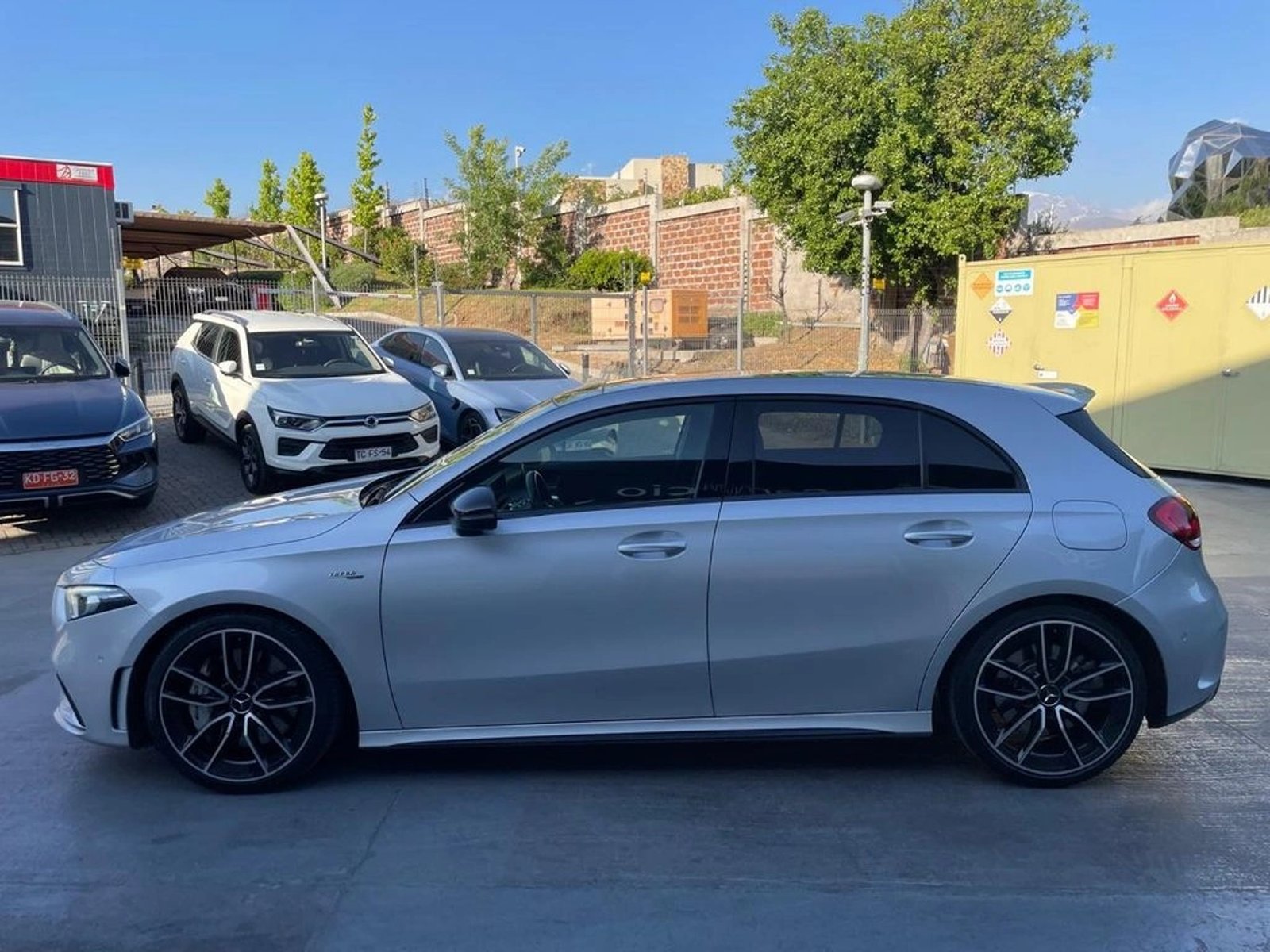 MERCEDES-BENZ A 2.0 AMG 4MATIC 4X4 HB AT 5P 2023 - Imagen 9 de 20