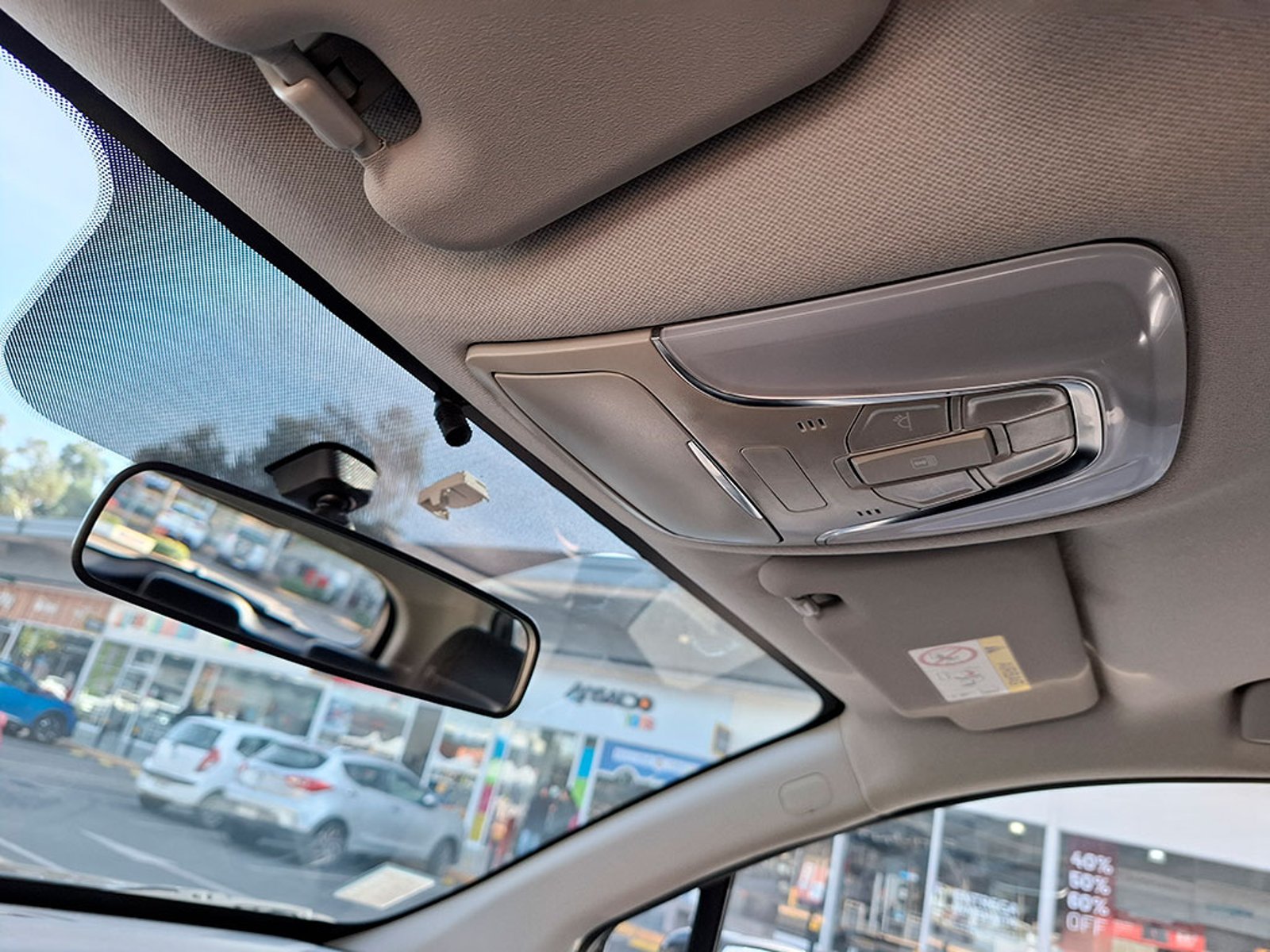 GAC Motor GS3 1.5 GB 4X2 MT 5P SUNROOF 2023 - Imagen 18 de 20