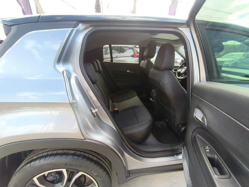 Jeep AVENGER SUMMIT 1.2 HEV 2025 - Imagen 10 de 18