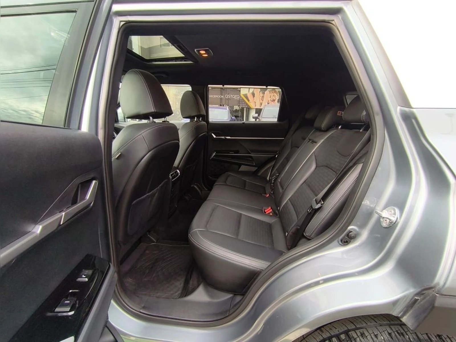 SsangYong TORRES LIMITED 1.5T AT 4X4 2024 - Imagen 14 de 20
