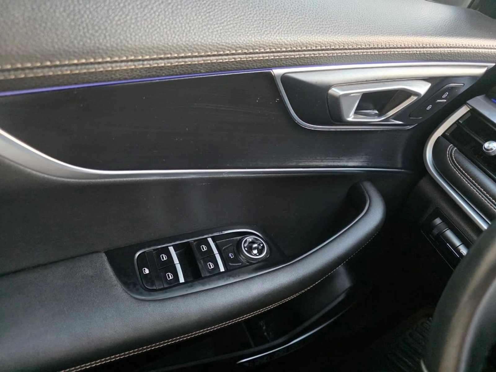 CHERY TIGGO 8 2023 - Imagen 13 de 20