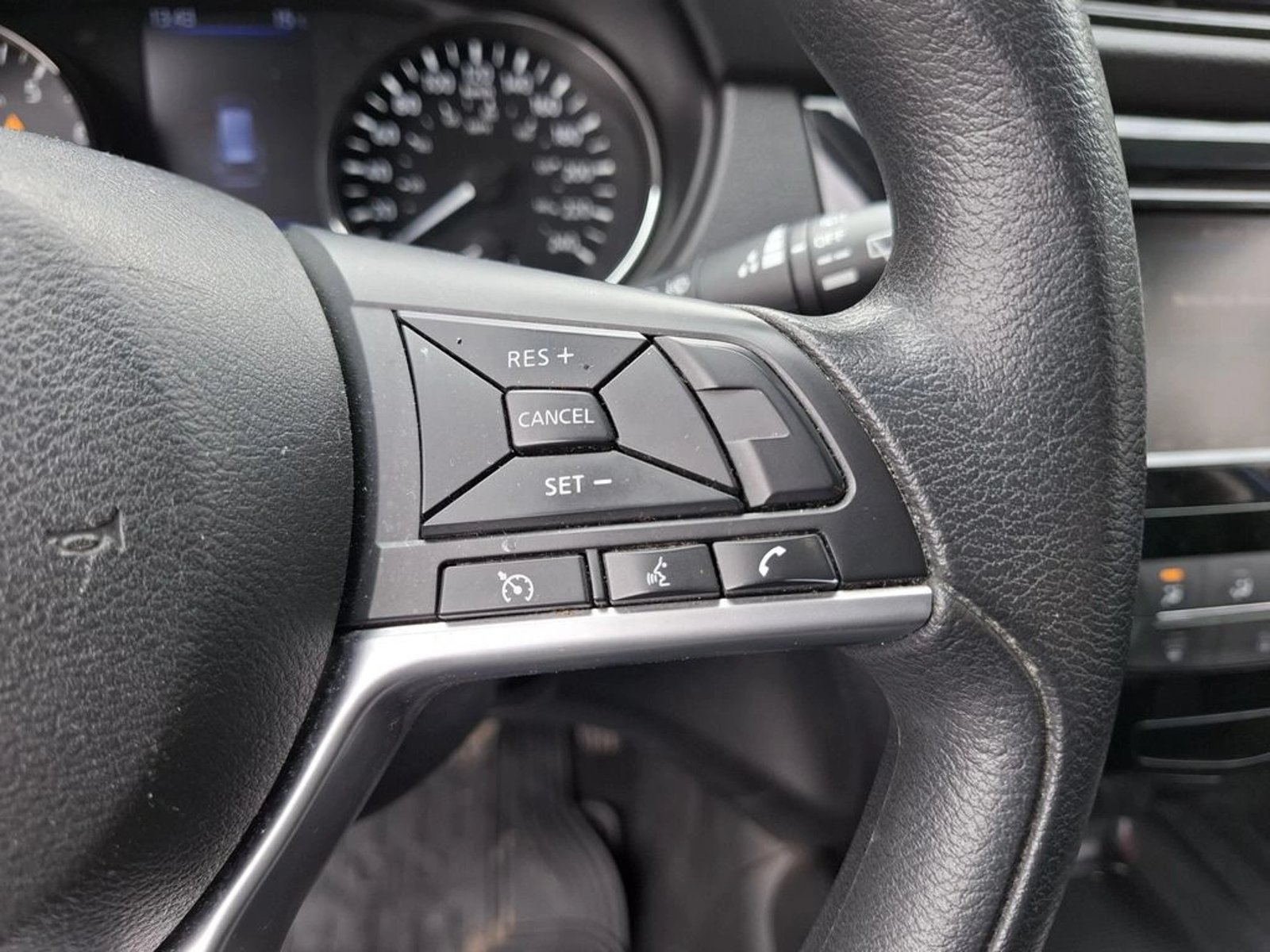 NISSAN X-TRAIL 2.5 SENSE 4X2 2ROW CVT AT 5P 2021 - Imagen 16 de 20