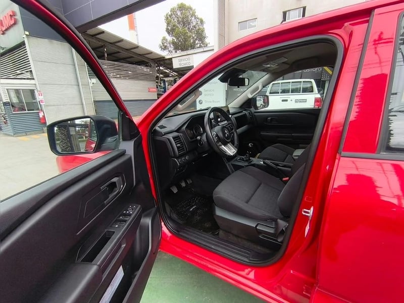 Mitsubishi L200 KATANA XRT 2.4 MT 4X4 2024 - Imagen 9 de 20