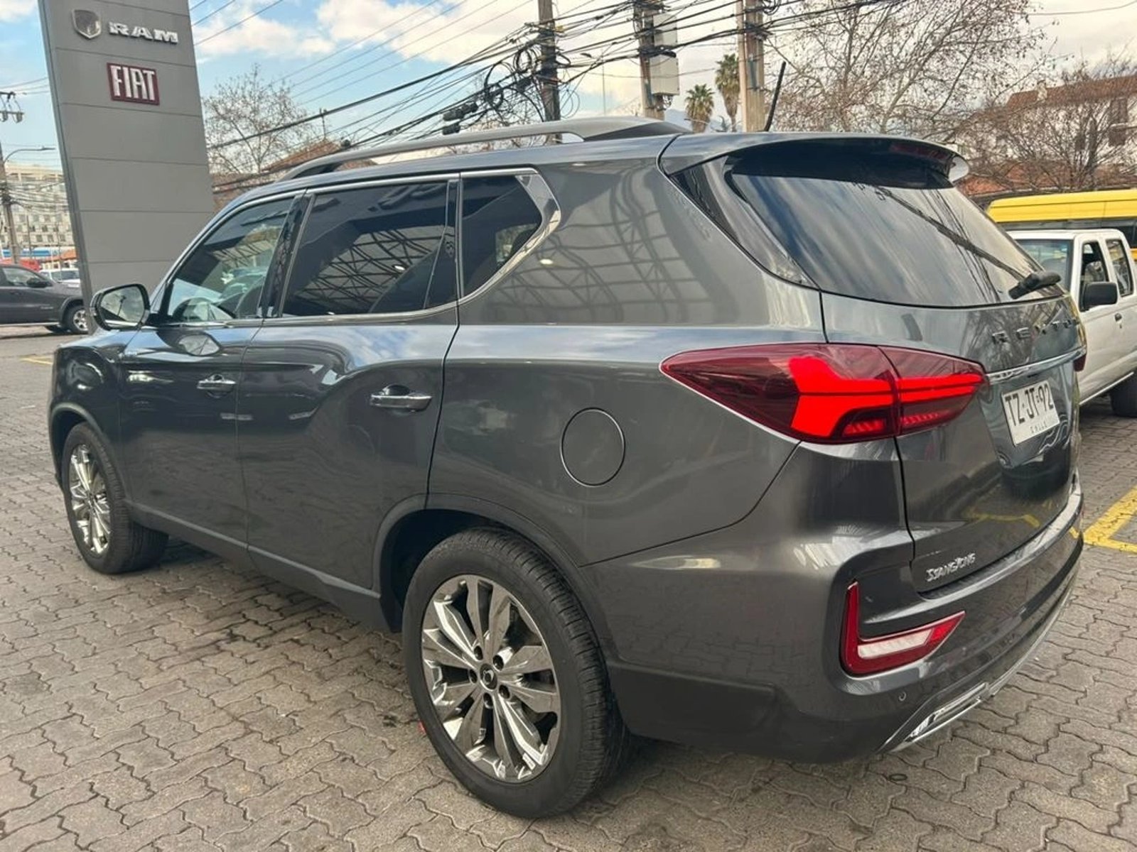 SsangYong REXTON 2.2 LIMITED PLUS AT 4X4 DIESEL 2025 - Imagen 4 de 16
