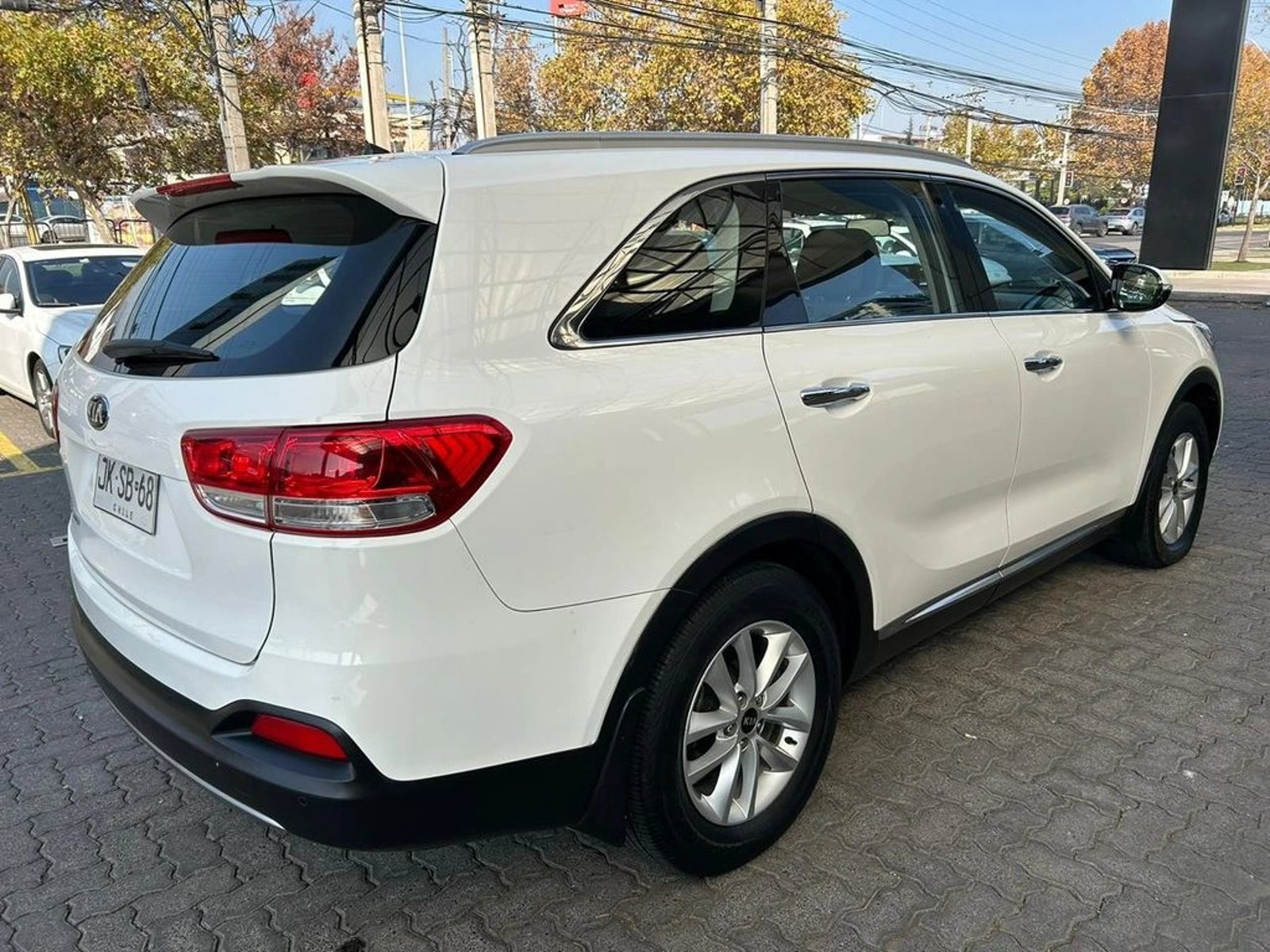 KIA SORENTO 2017 - Imagen 5 de 17