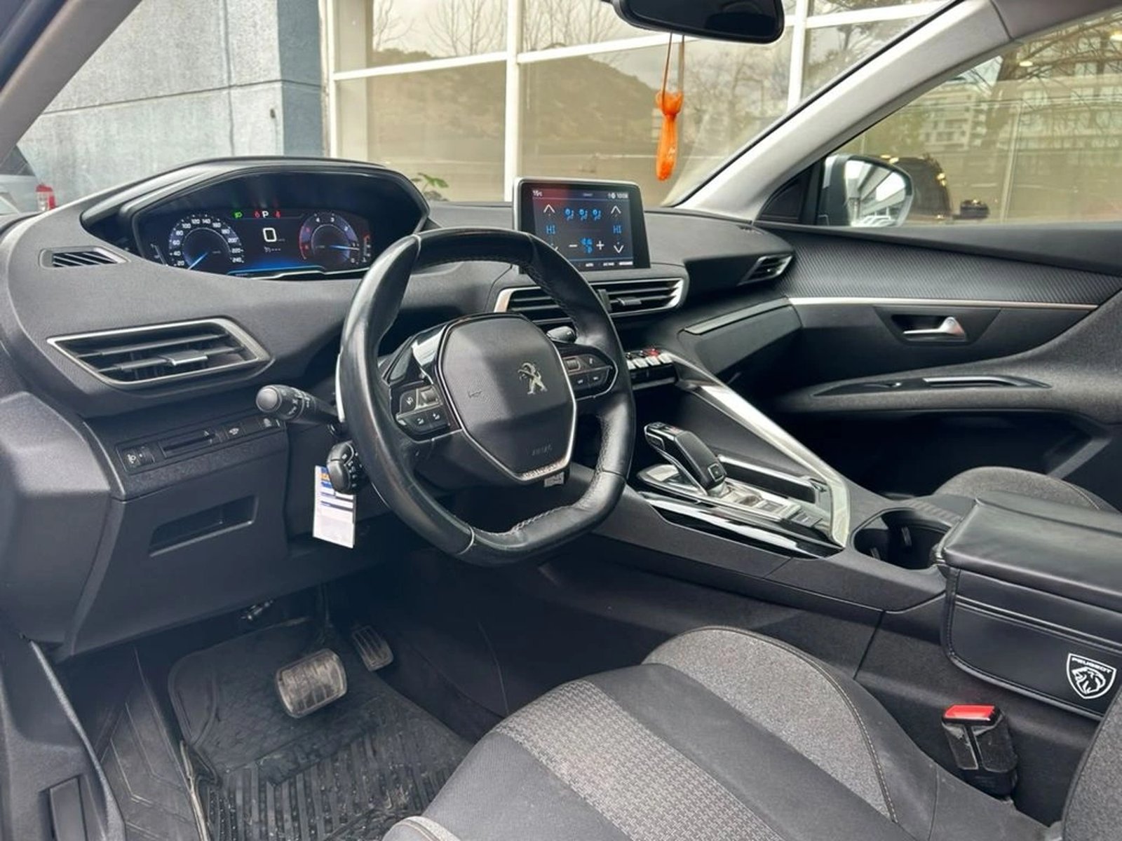 Peugeot 5008 1.5 ALLURE DIESEL 4X2 130 AT 5P 2019 - Foto 4 de 9