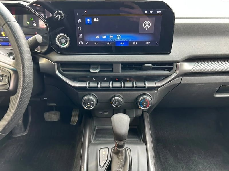 Chevrolet COLORADO DCAB 4P 4X4 2.8 TURBO DIESEL AUT 8 VEL 2026 - Imagen 8 de 15