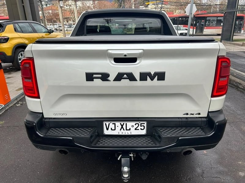RAM RAMPAGE 2.0 RT 4X4 DOB. CAB. AT 4P 2025 - Imagen 6 de 16