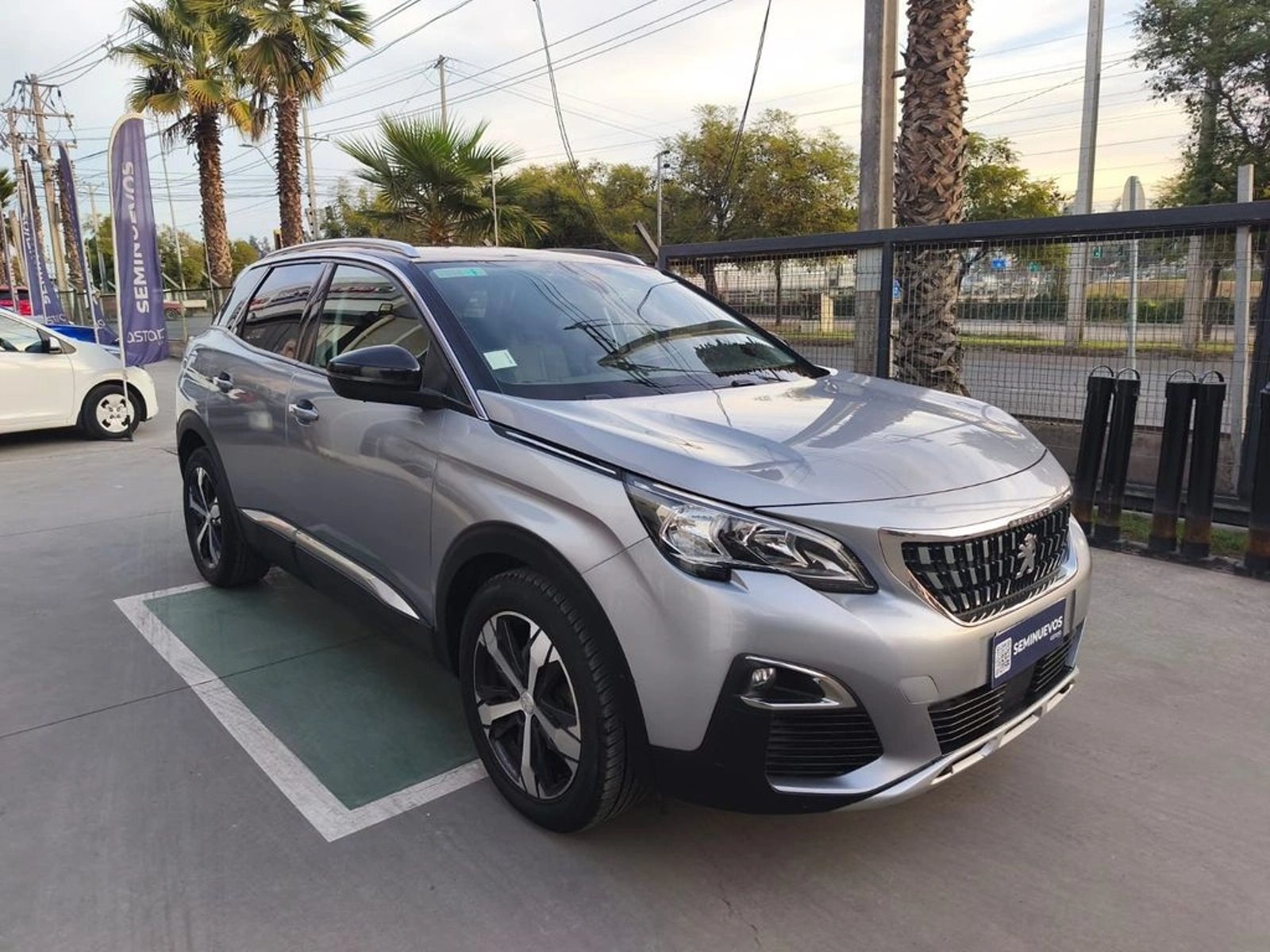 Peugeot 3008 ALLURE BLUEHDI 1.5 2019 - Imagen 4 de 20