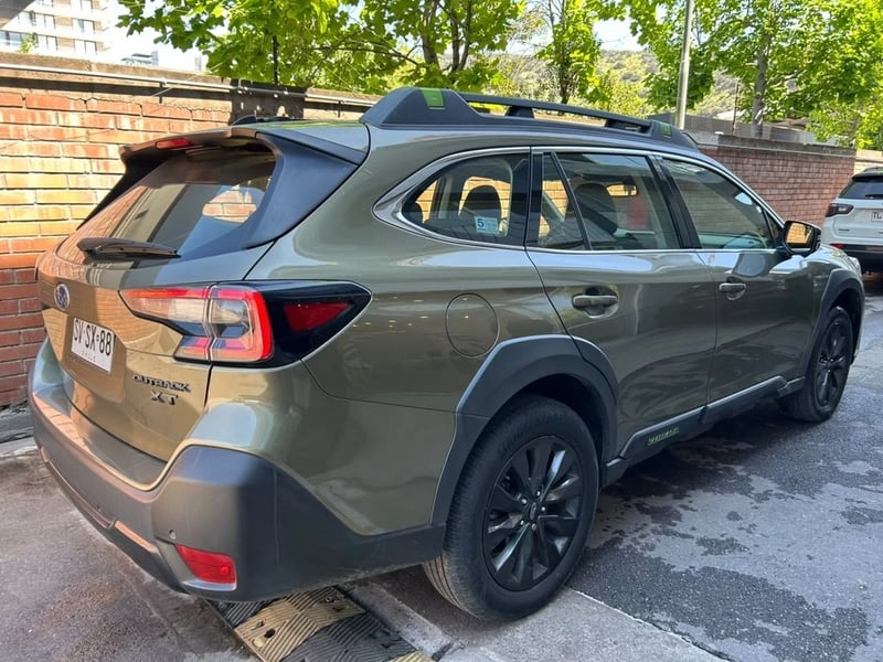 Subaru OUTBACK 2.4T Field Edition AWD CVT 2023 - Imagen 4 de 16