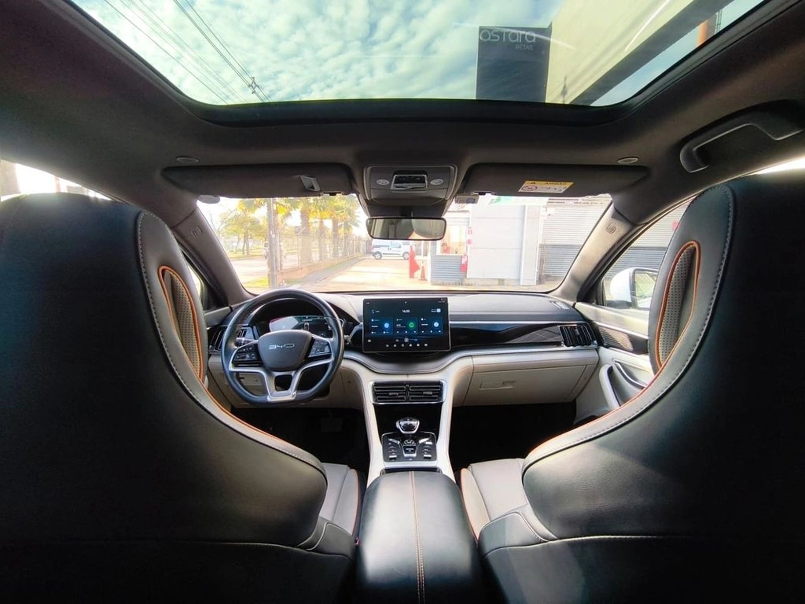 BYD SONG PLUS PLUS DMI 1.5 AUT 2024 - Imagen 13 de 20