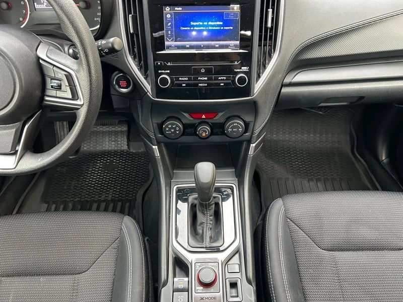 Subaru FORESTER 2.0 AWD CVT 2023 - Imagen 8 de 16