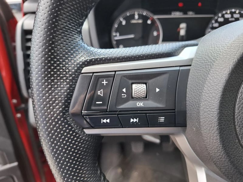 Mitsubishi L200 KATANA XRT 4X4 2.4 2024 - Imagen 16 de 20