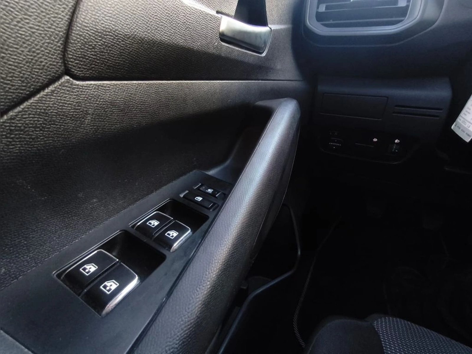 Changan HUNTER COMFORT 4X4 1.9 MT 2022 - Imagen 11 de 20