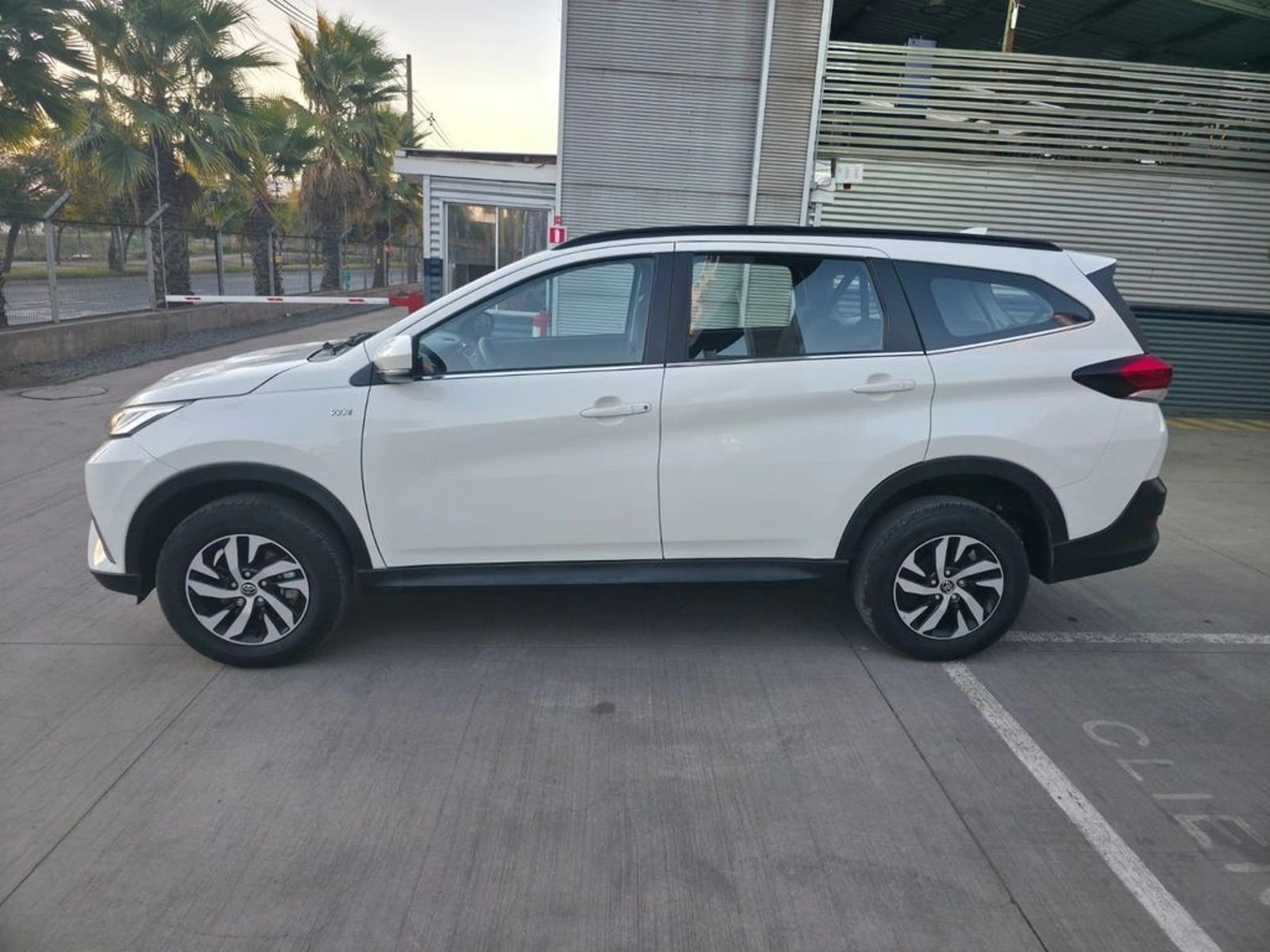 TOYOTA RUSH 2024 - Imagen 11 de 20