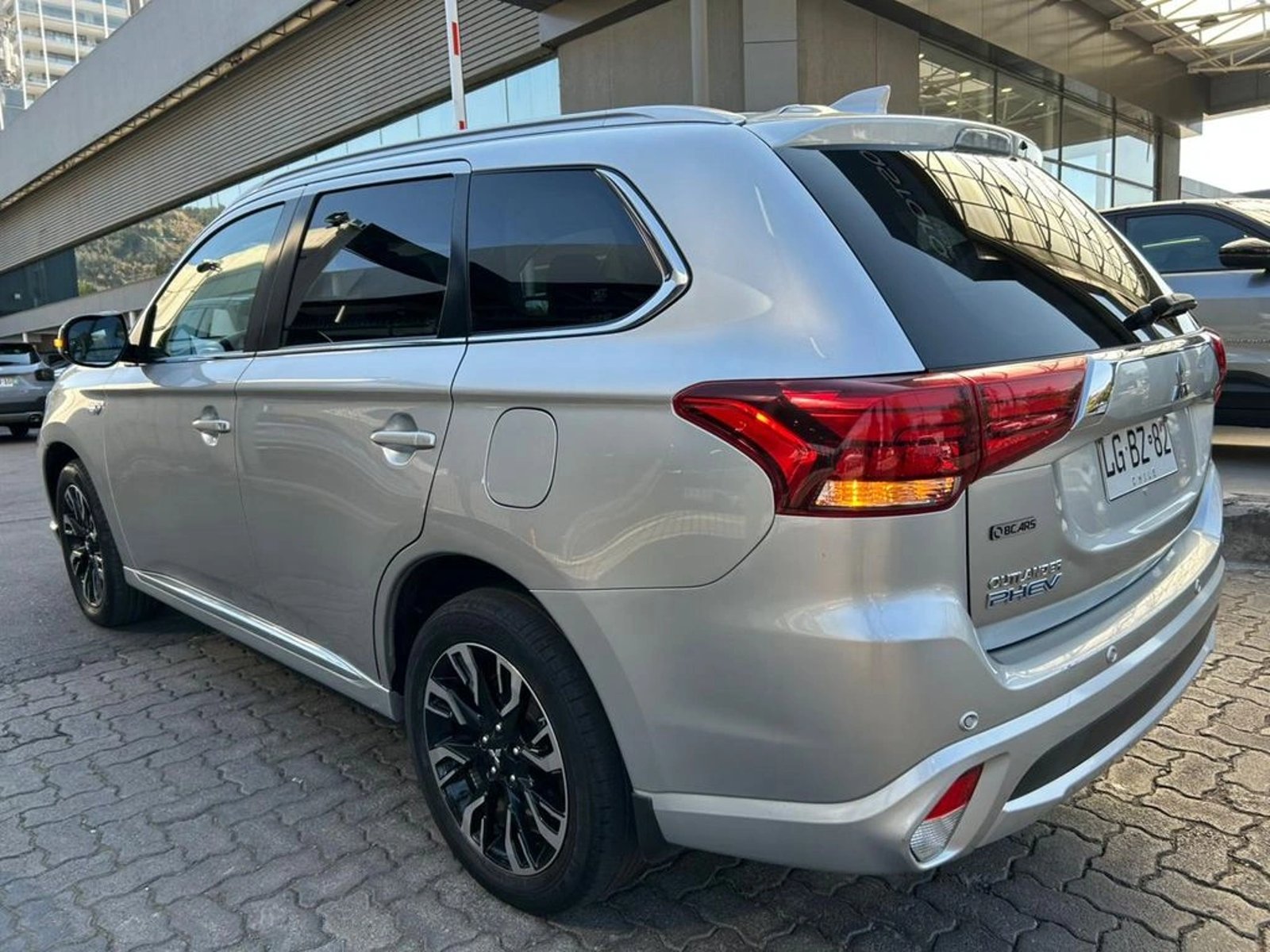 MITSUBISHI OUTLANDER 2019 - Imagen 5 de 17