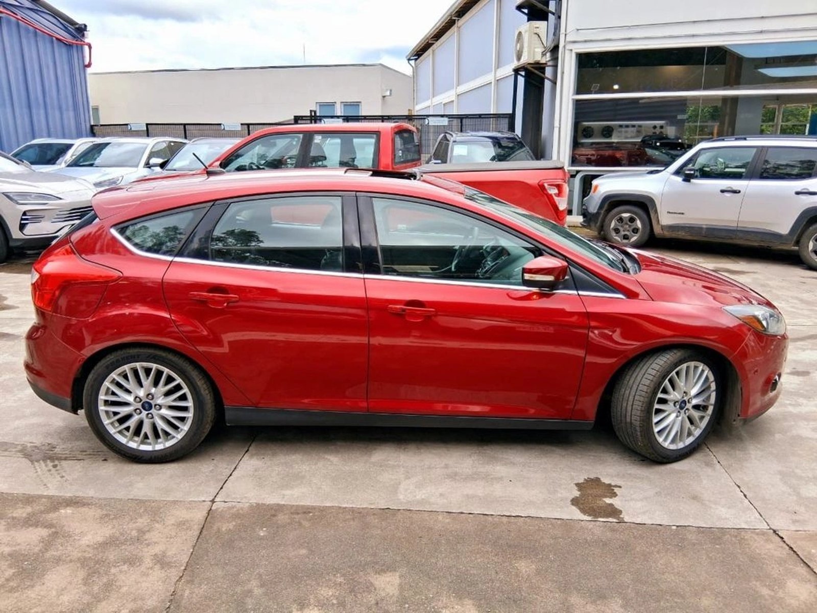 Ford FOCUS NEW TITANIUM 2.0 AUT 2015 - Foto 5 de 16